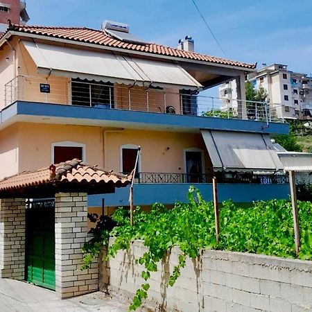 Appartamento George 1 Gjirokastër Esterno foto